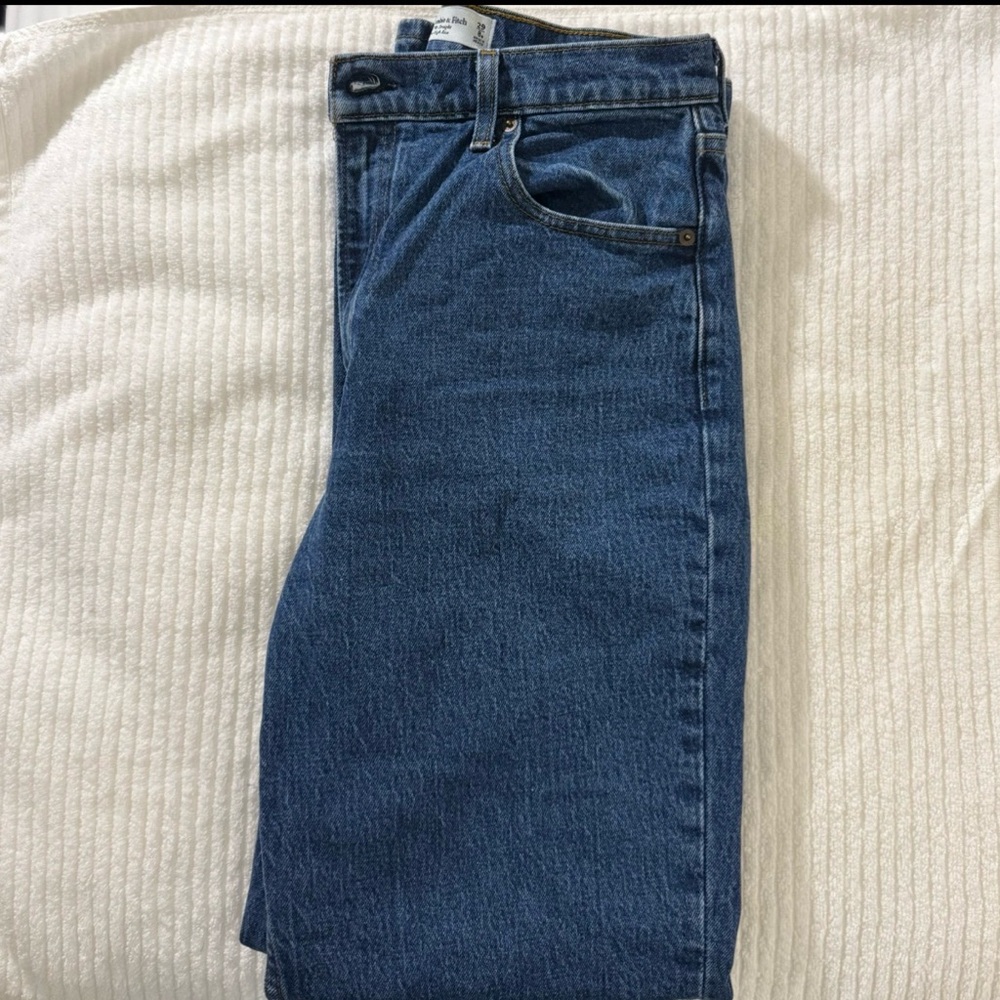 Abercrombie&Fitch The 90’s Straight Ultra High Rise Jean - Dark Wash - Size 29 - Picture 3 of 6